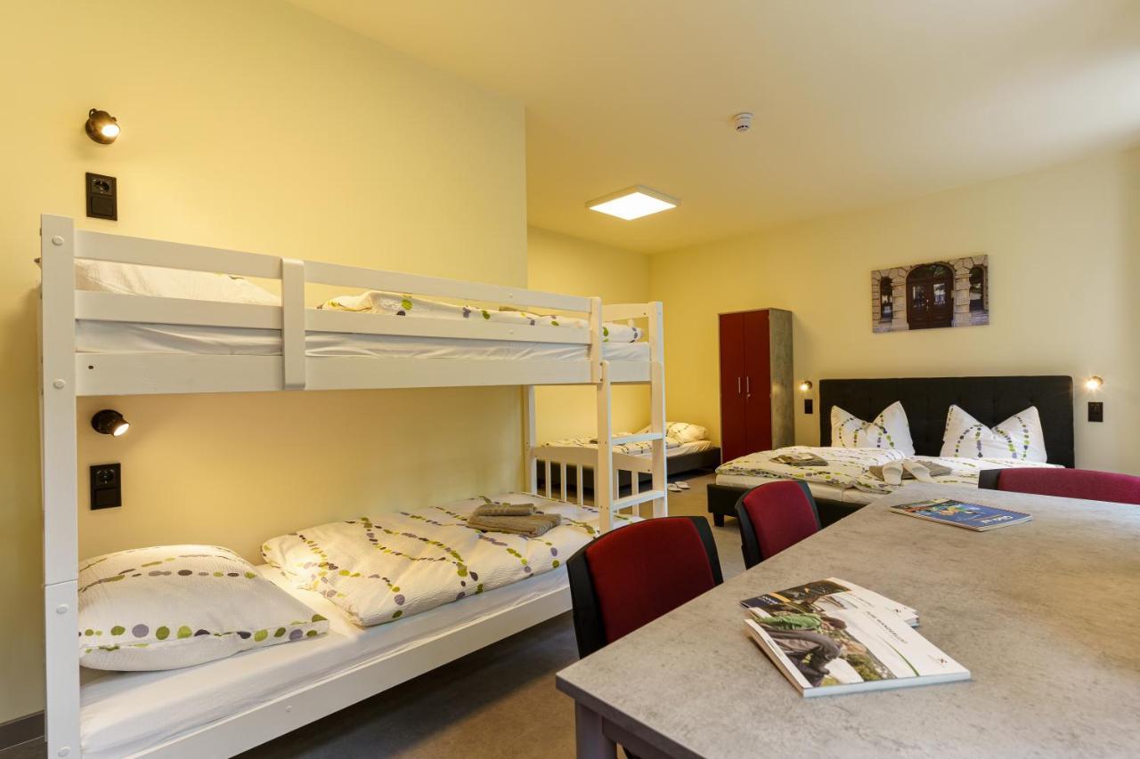 Hotel Und Hostel Gleisbett Анаберг-Бухолц Екстериор снимка