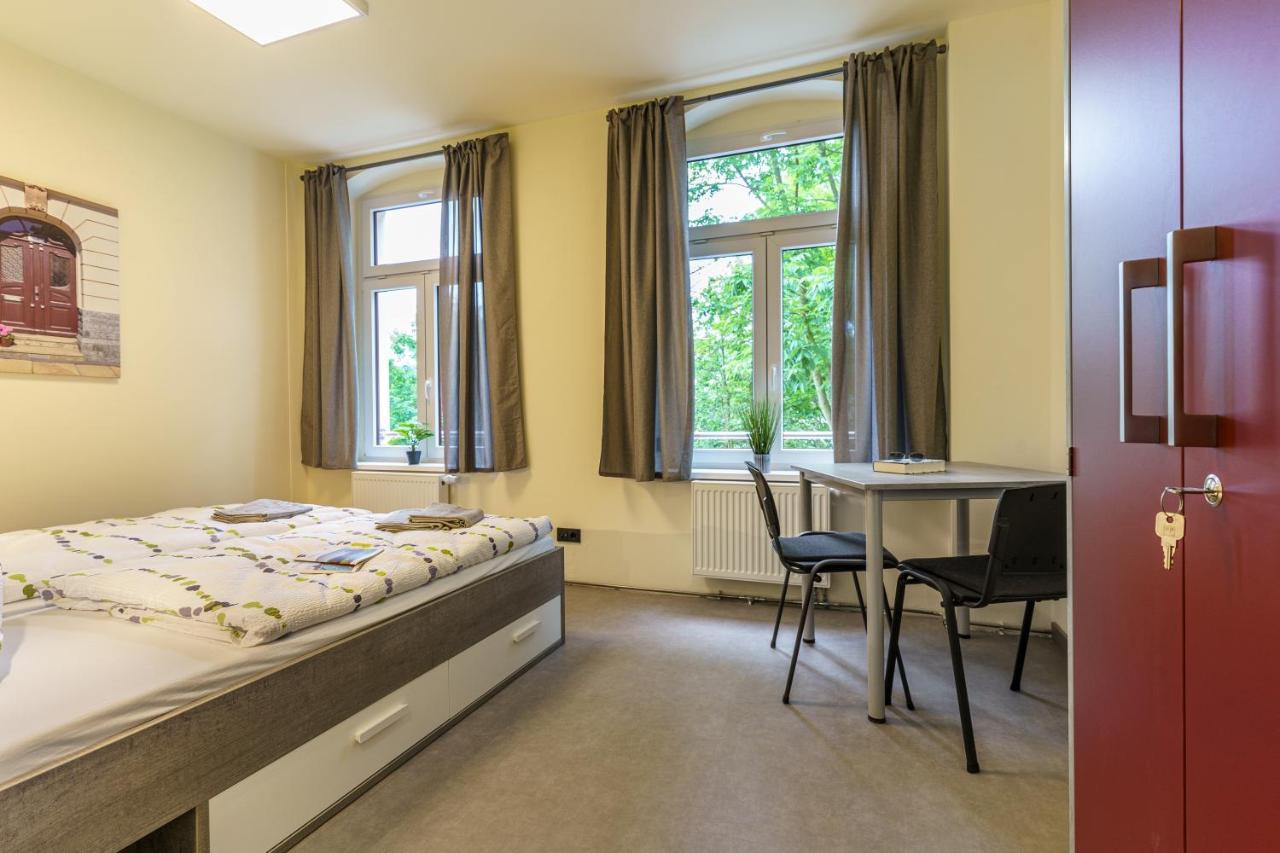 Hotel Und Hostel Gleisbett Анаберг-Бухолц Екстериор снимка