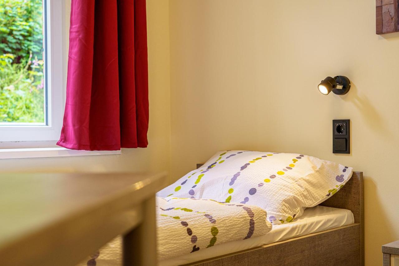 Hotel Und Hostel Gleisbett Анаберг-Бухолц Екстериор снимка