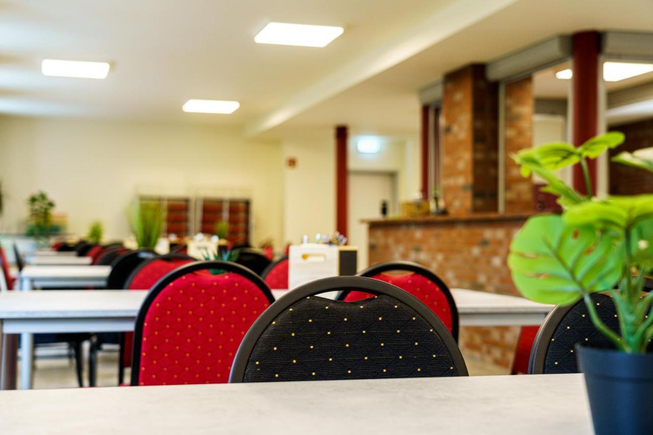 Hotel Und Hostel Gleisbett Анаберг-Бухолц Екстериор снимка