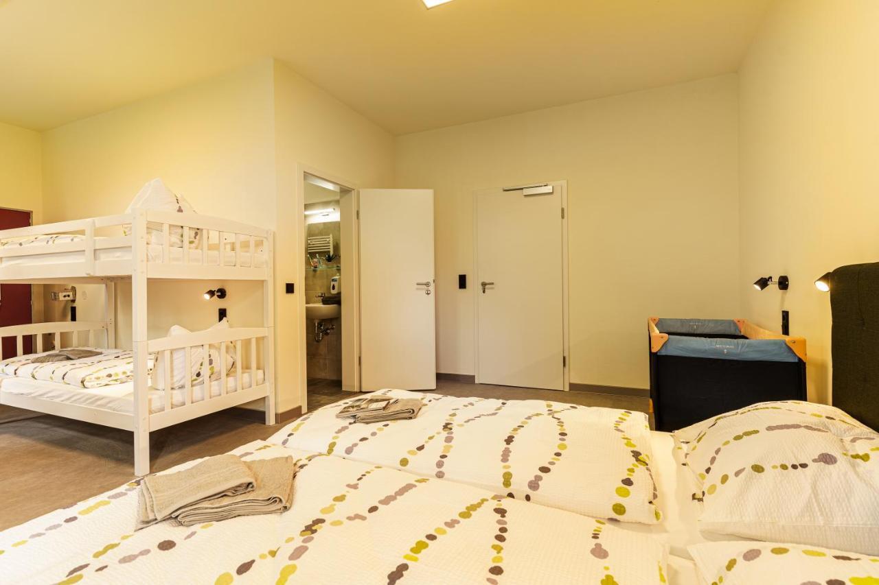 Hotel Und Hostel Gleisbett Анаберг-Бухолц Екстериор снимка