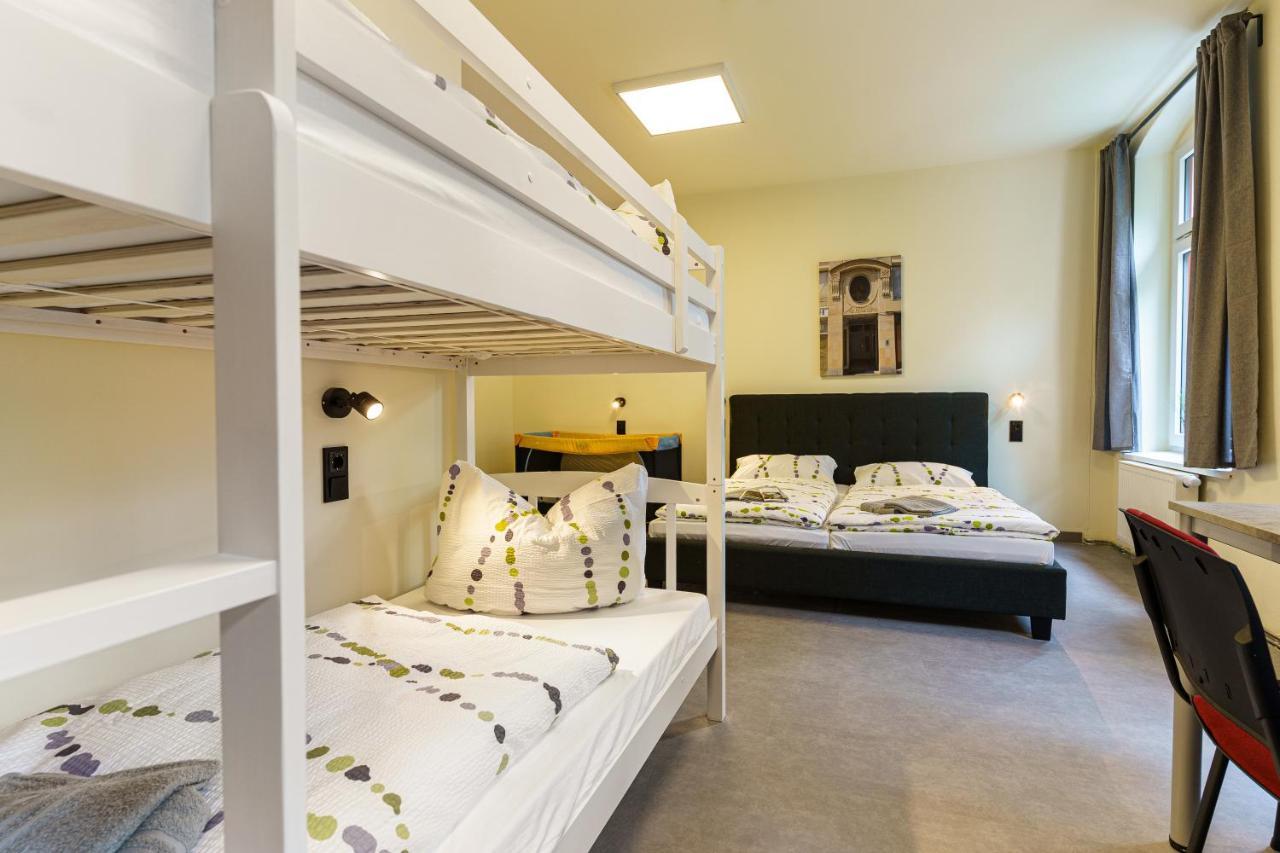 Hotel Und Hostel Gleisbett Анаберг-Бухолц Екстериор снимка
