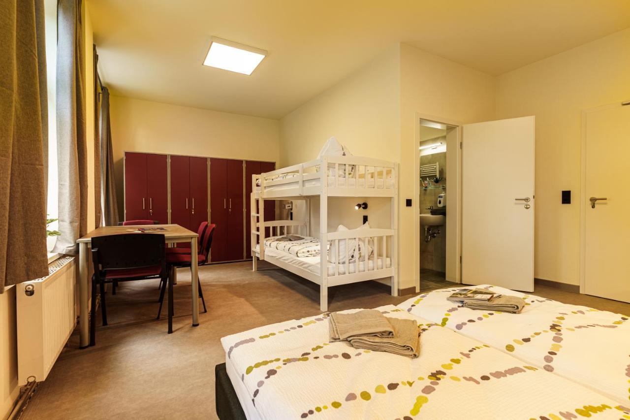 Hotel Und Hostel Gleisbett Анаберг-Бухолц Екстериор снимка